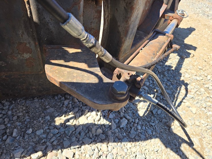 caterpillar-3208-image-13