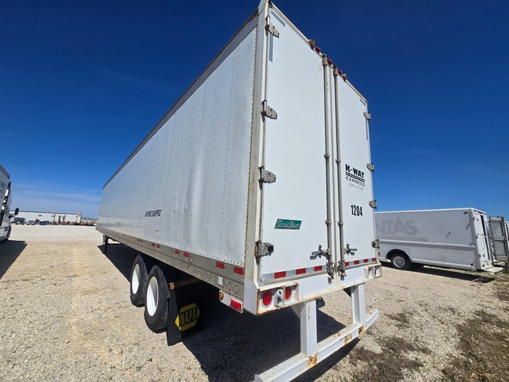 2012-great-dane-van-trailer-image-15