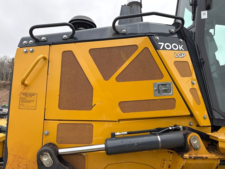 deere-700k-lgp-image-26