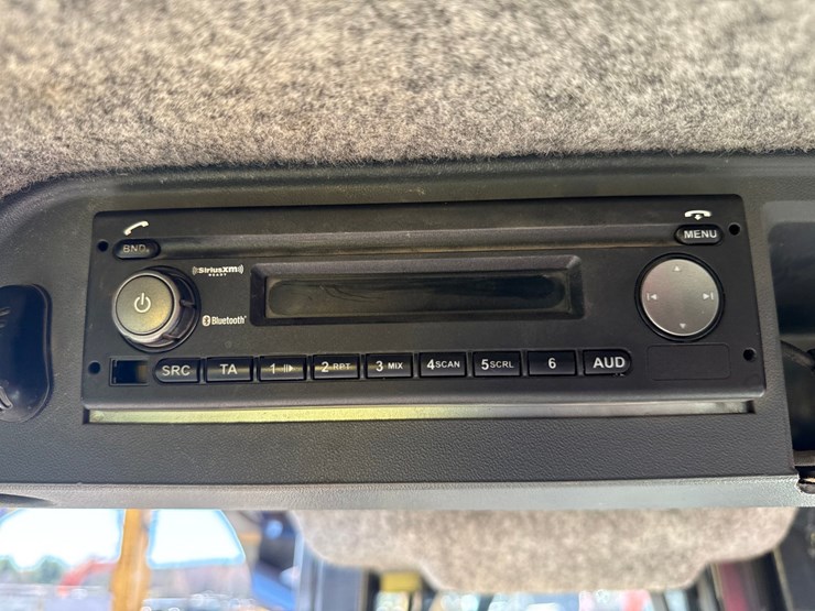 deere-450k-lgp-image-47