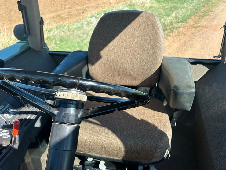 1989-john-deere-4755-image-28