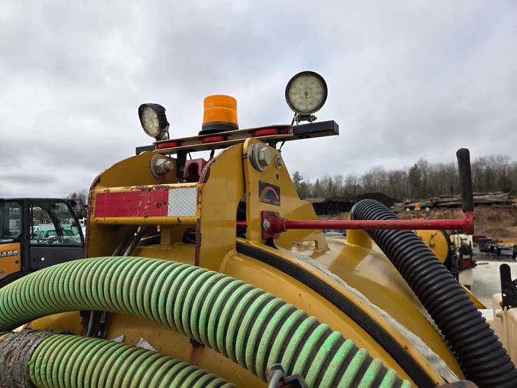 2019-massey-ferguson-8-image-36