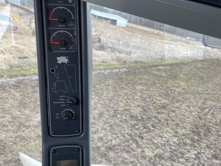 gleaner-r65-image-56