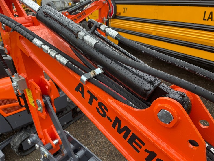 #3296-•-2026-ats-me18-mini-excavator-image-7