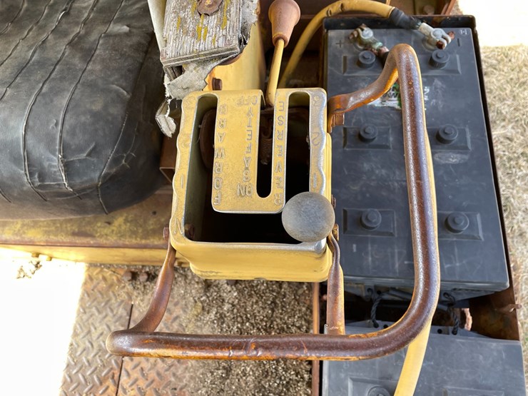 caterpillar-d7-image-39