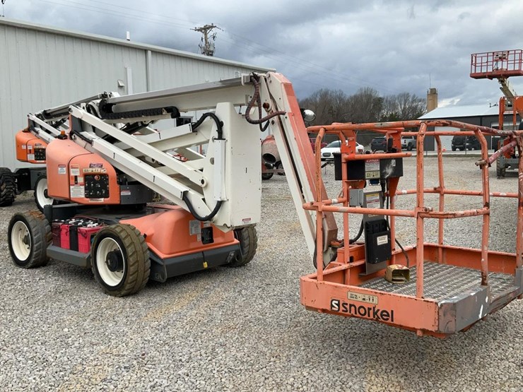 #306-•-2016-snorkel-46'-electric-articulated-boom-lift-image-7