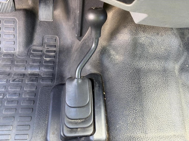 2011-ford-f250-image-16