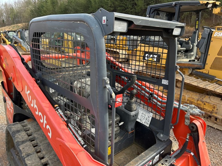 2023-kubota-svl65-2-image-44