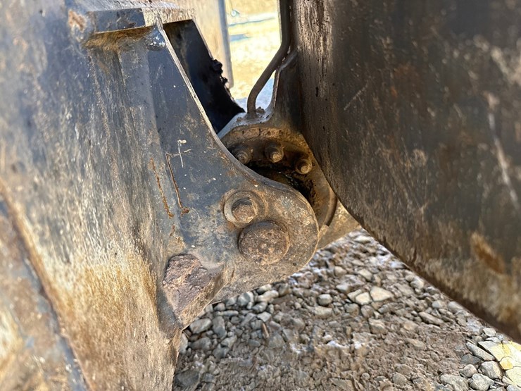 new-holland-dc80-image-17