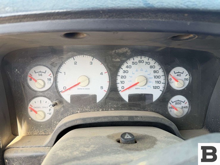 2005-dodge-ram-2500-image-36