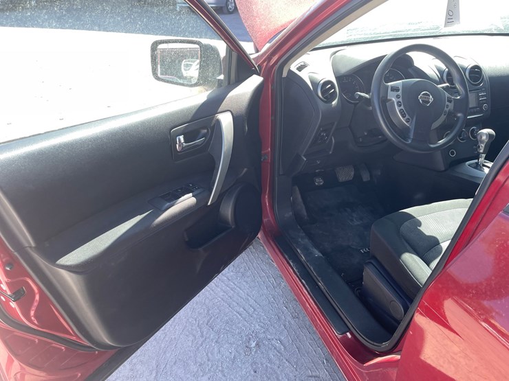 2015-nissan-rogue-image-37