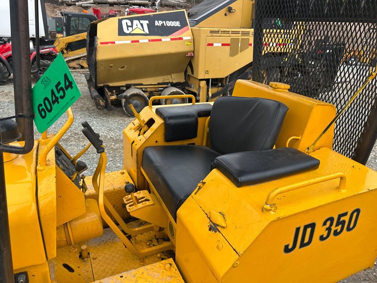 john-deere-350-image-34