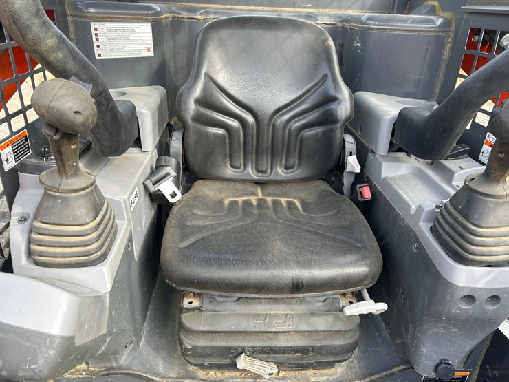 2023-kubota-svl65-2-image-53