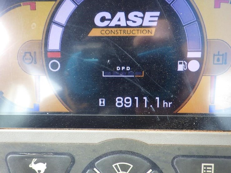 2014-case-cx145c-image-40