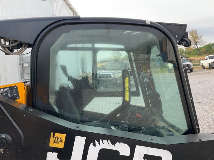 2022-jcb-215t-image-41