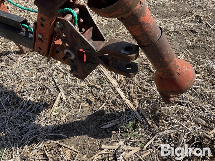 new-holland-277-image-12