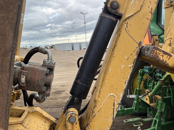 2008-john-deere-7130-image-11