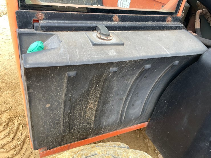 2012-jlg-g6-42a-image-17