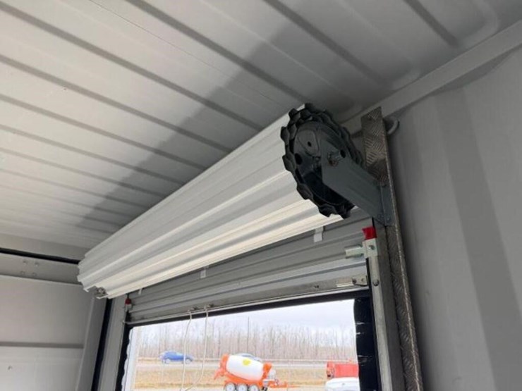 2025-one-way-40-ft-image-12