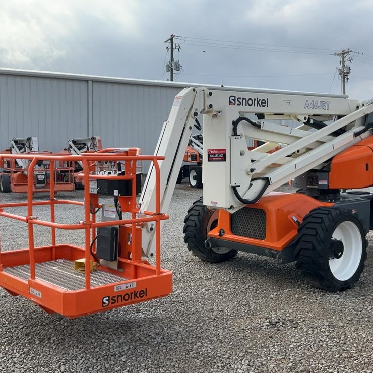 #301 • 2024 Snorkel 46' AWD Articulating Boom Lift #4