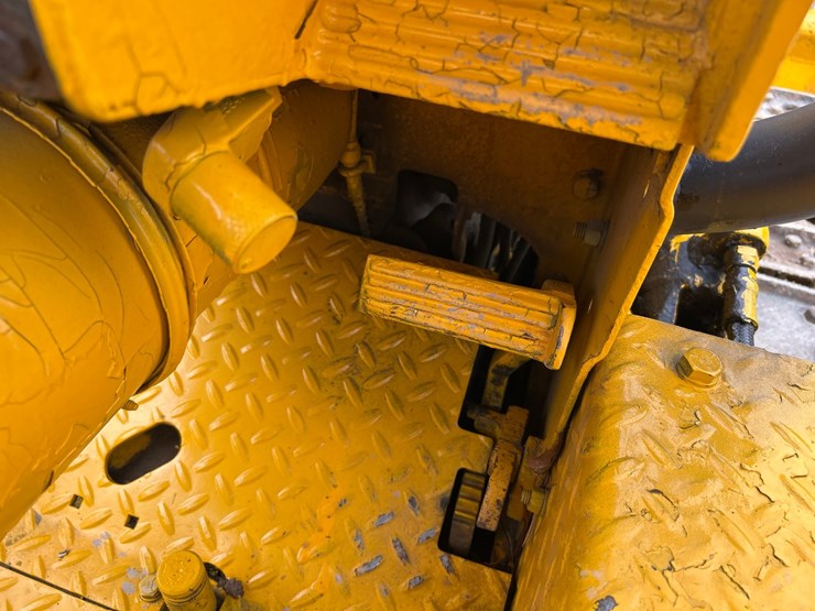 john-deere-350-image-38