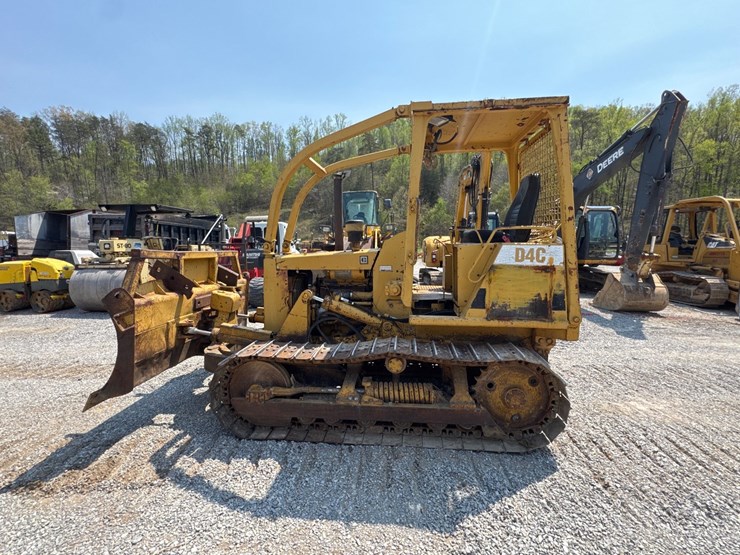 caterpillar-d4c-image-1