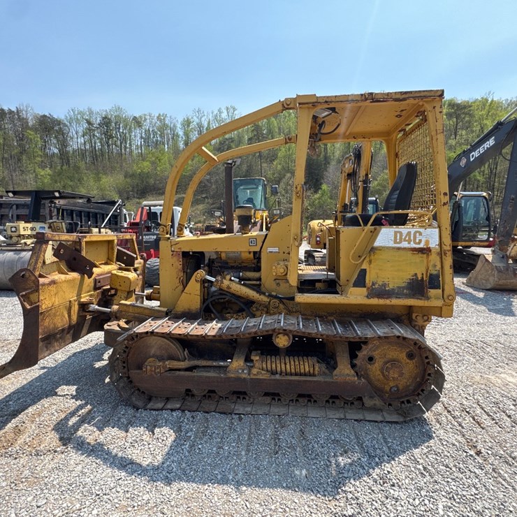 CATERPILLAR D4C