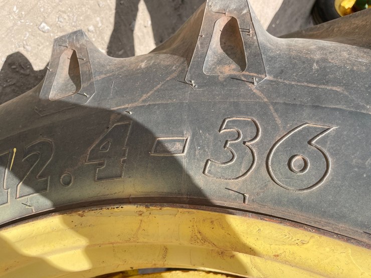 john-deere-3010-image-7