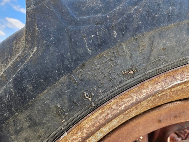 #526-•-farmall-h-tractor-image-35