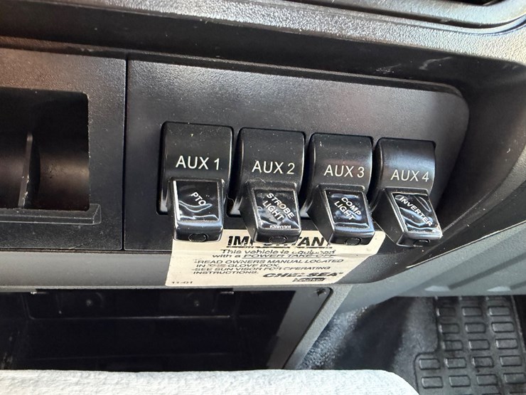 2011-ford-f450-image-24