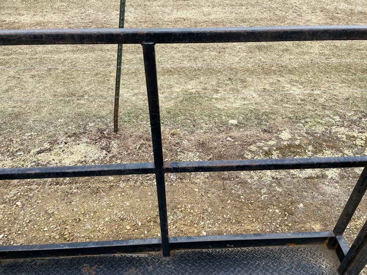 #7530-•-8'-work-platform-with-fork-pockets-image-14