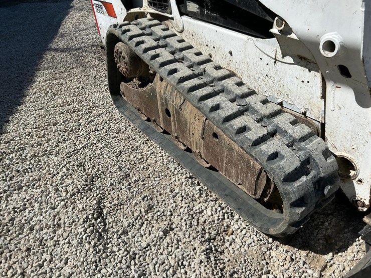 2015-bobcat-t590-image-12