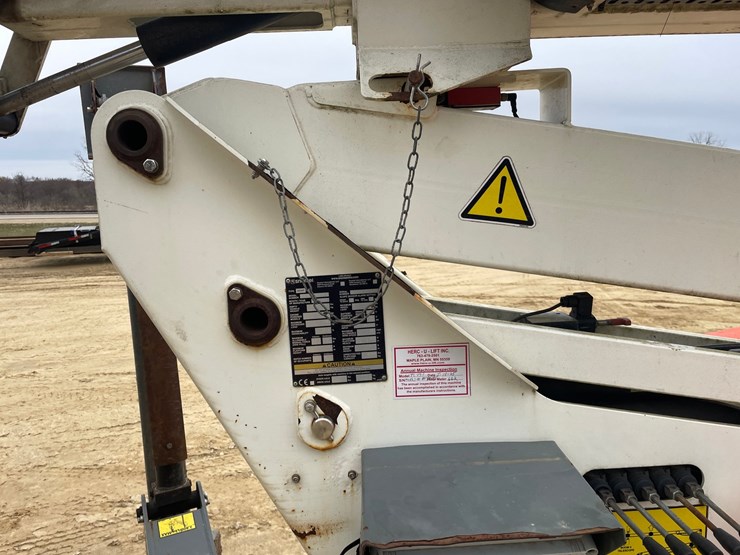 #7513-•-(m-4)-2018-snorkel-tl49j-towable-boom-lift-image-25