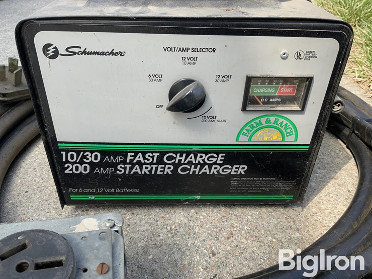 battery-charger-&-220v-cord-image-7