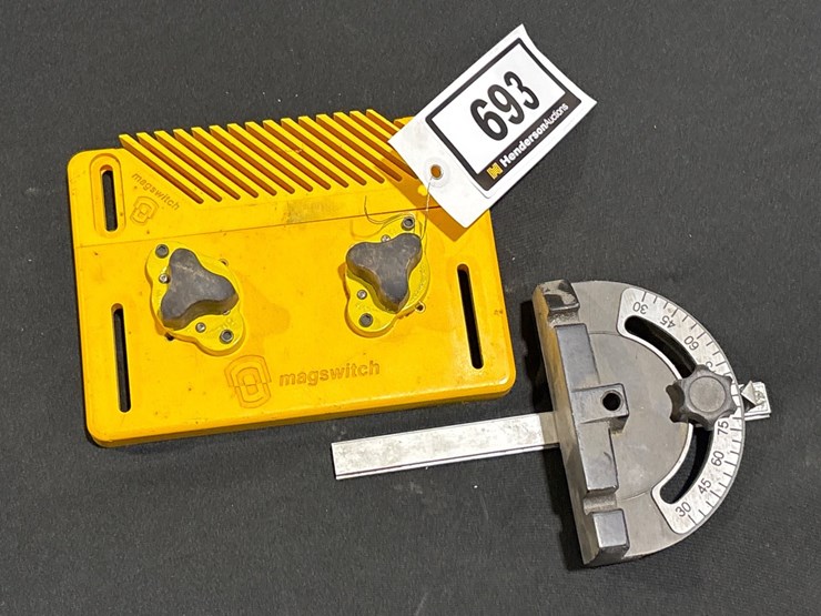 #693-•-magnet-clamp-image-1