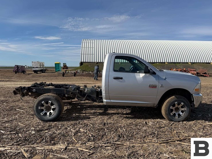 2011-dodge-ram-2500-image-6