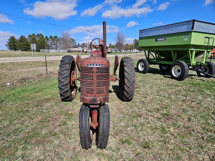 #526-•-farmall-h-tractor-image-8