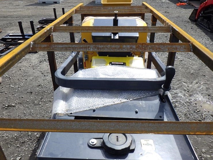 2026-sdlool-1000-vibratory-smooth-drum-roller-image-12