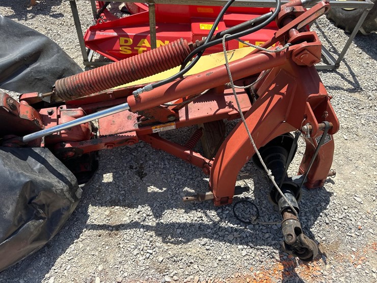 new-holland-617-image-3