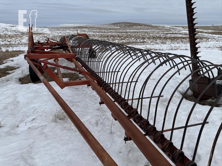 rowse-42ft.-dump-rake-268-image-8