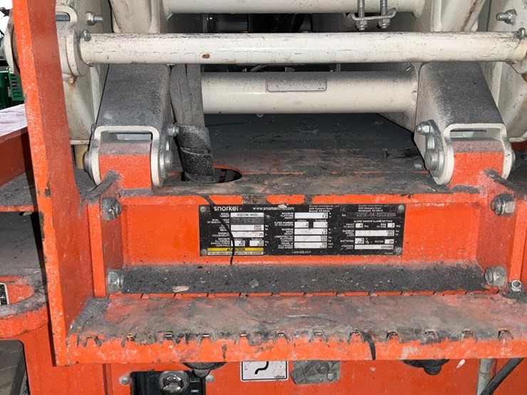 #424-•-2020-snorkel-19'-scissor-lift-image-10