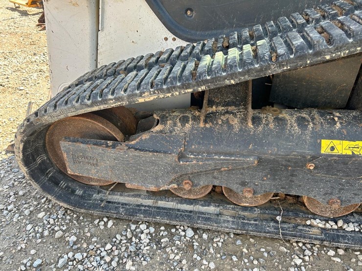 2020-bobcat-t76-image-19