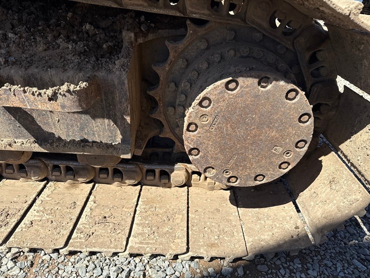 2009-deere-225-lc-image-71