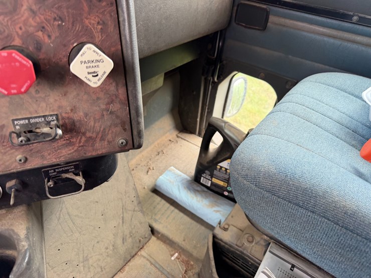 2000-international-9200-image-78