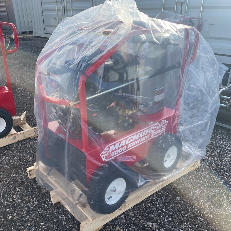 #3089 • 2026 Magnum 4000 Hot Water Pressure Washer