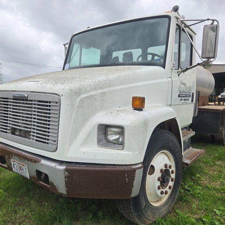 1999 FREIGHTLINER FL70