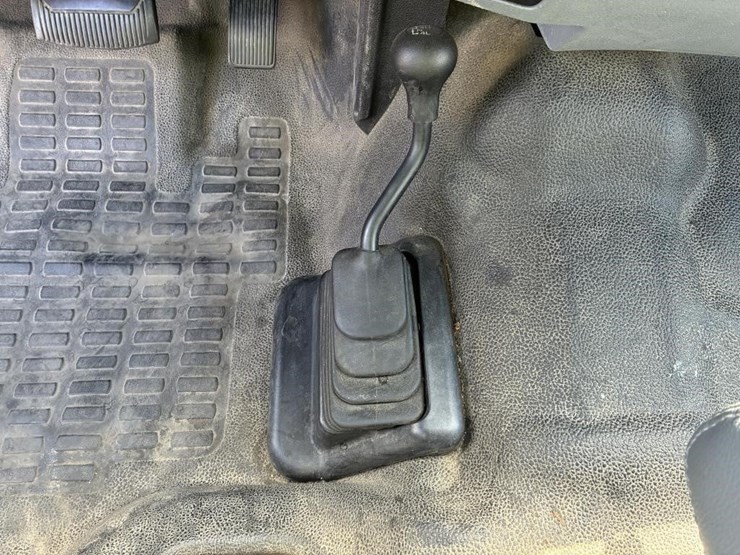 2011-ford-f250-image-17