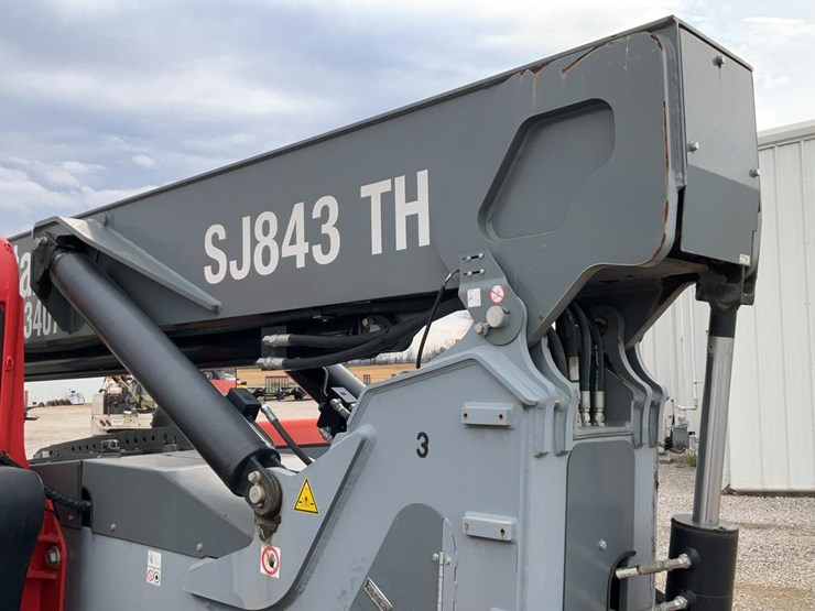 #202-•-2020-skyjack-sj843h-telehandler-image-27