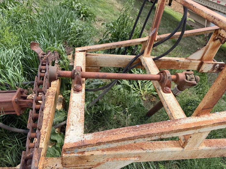 #45268-•-levee-trencher-image-22