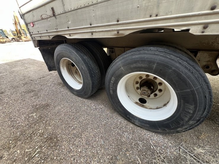 1966-utility-van-image-7